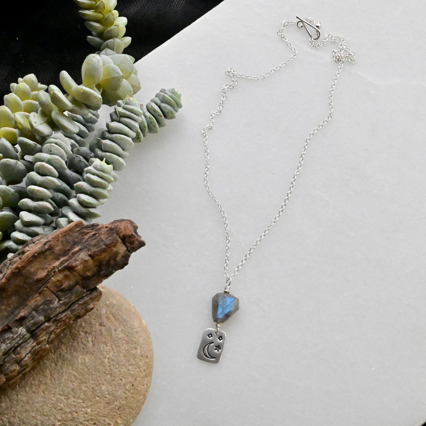 Silver Elements: Labradorite Necklace