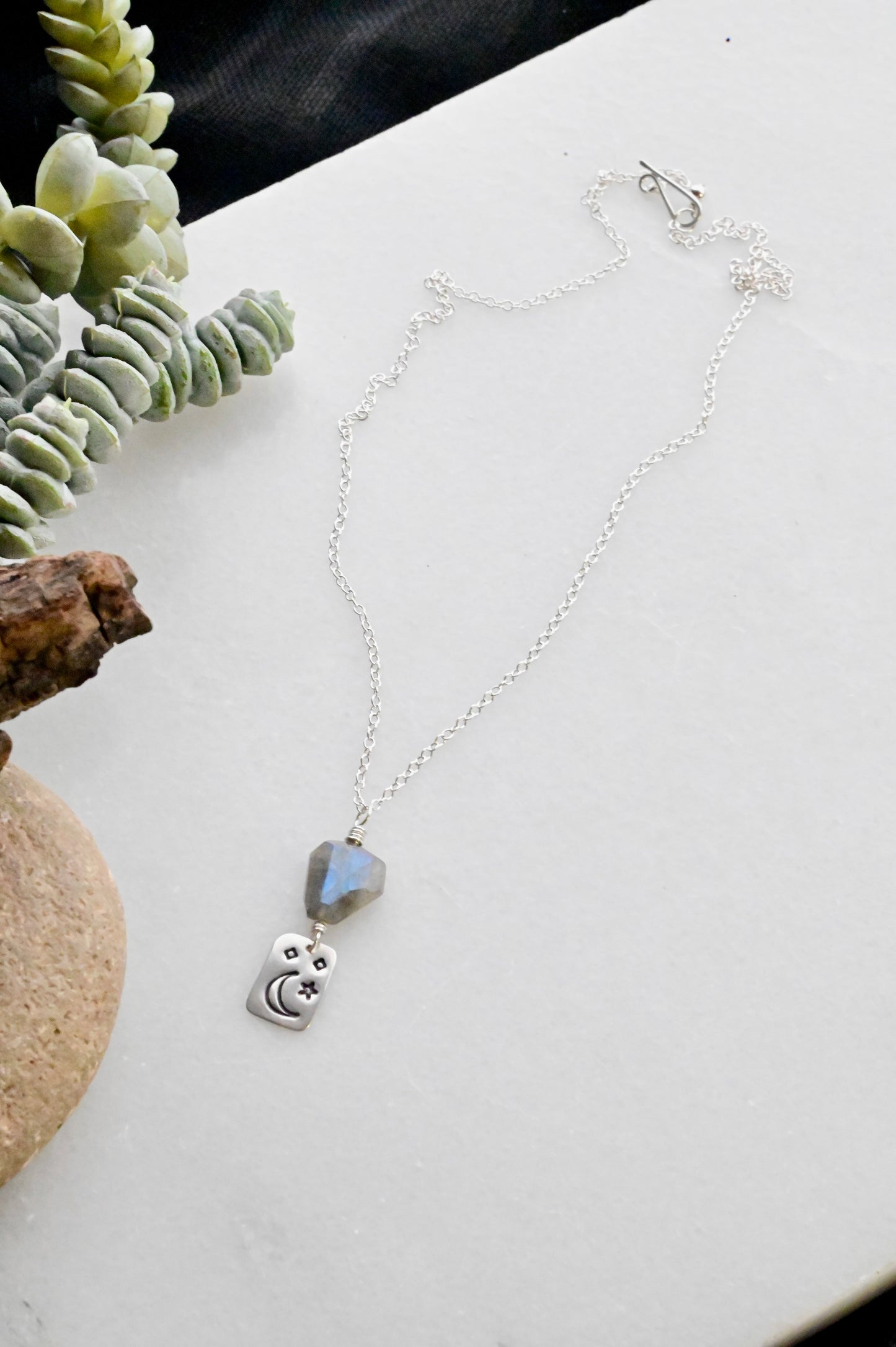 Silver Elements: Labradorite Necklace