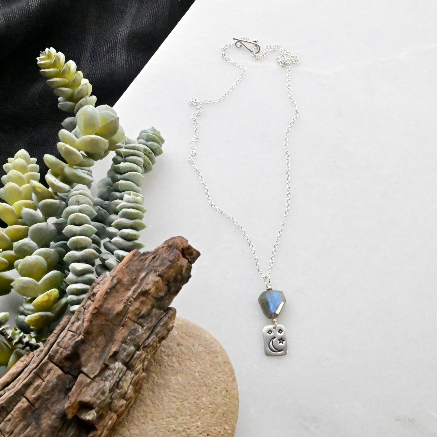 Silver Elements: Labradorite Necklace