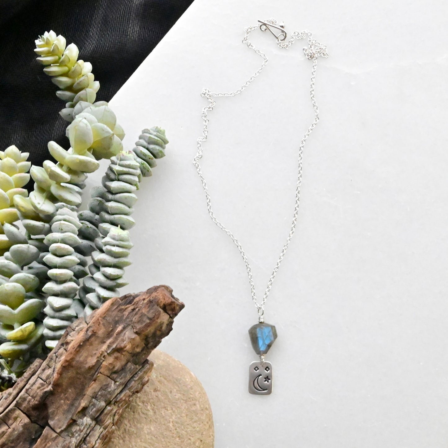 Silver Elements: Labradorite Necklace